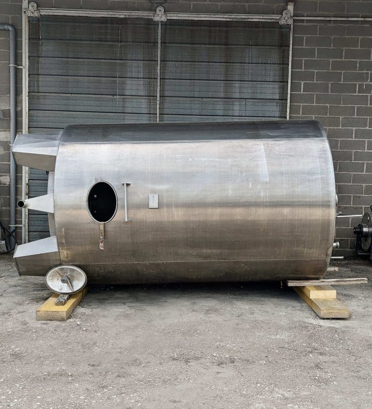 Stainless steel tank 10 000 litres