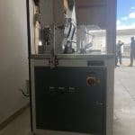 Semi-automatic compactor / press for cosmetic powders