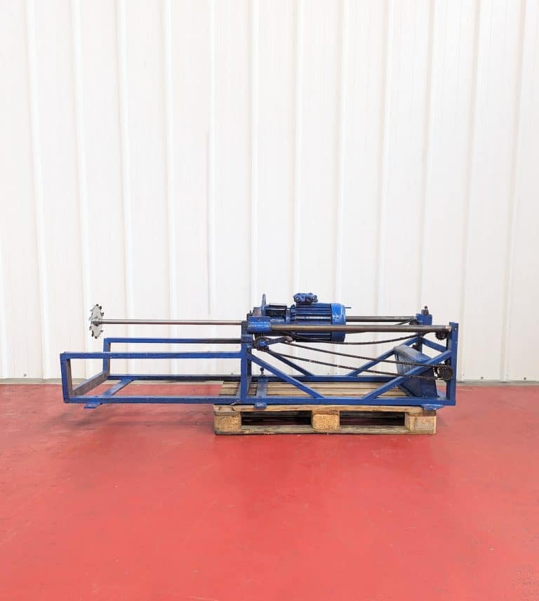 Dissolver with wall support