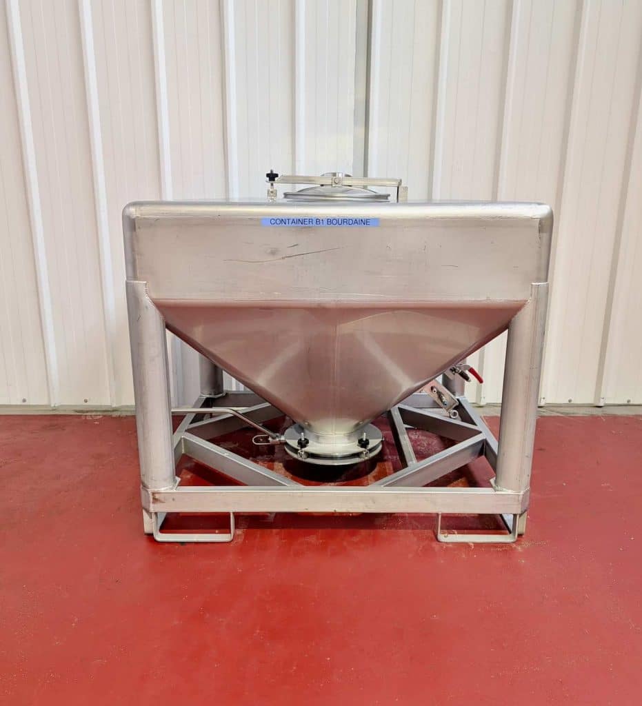 CMA - 700 L container