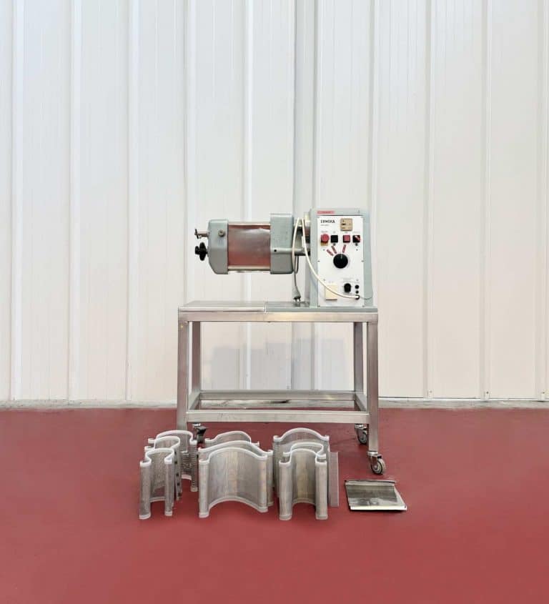 Erweka AR400 FGS - Calibrating Granulator